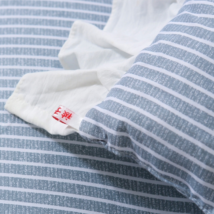 91家纺网 家纺一手货源 找家纺 畅畅家纺 韩版荷叶边时尚小清新条纹水洗棉冬被  小清新灰色