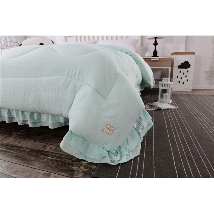 91家纺网 家纺一手货源 找家纺 畅畅家纺 简约时尚双层荷叶边纯色水洗棉冬被  浅绿色