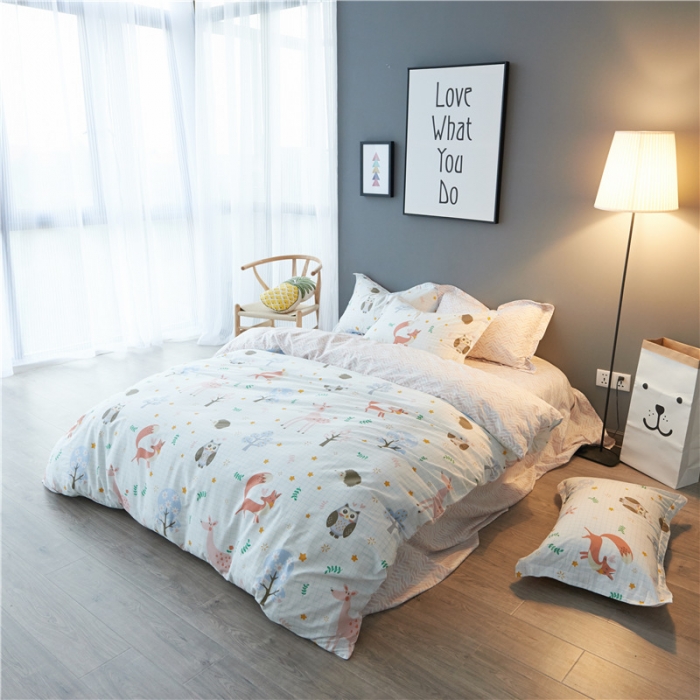 91家纺网 家纺一手货源 找家纺 棉眠 13372全棉四件套床单款萌宠世界