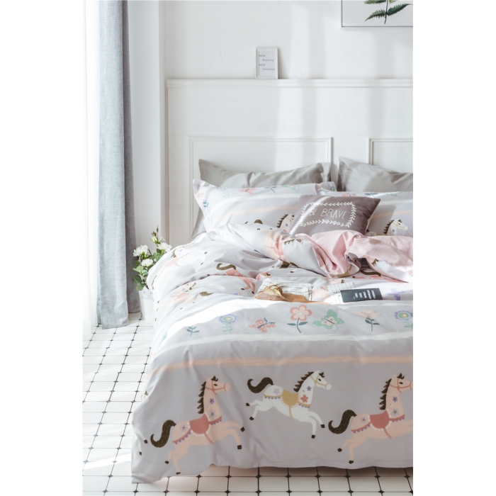 91家纺网 家纺一手货源 找家纺 棉眠 童话13372系列四件套床单款旋转木马