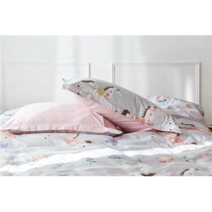 91家纺网 家纺一手货源 找家纺 棉眠 童话13372系列四件套床单款旋转木马