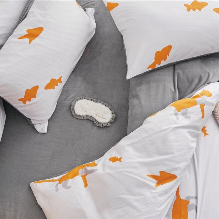 91家纺网 家纺一手货源 找家纺 棉眠  2018新款棉眠棉加绒四件套 潜水的猫