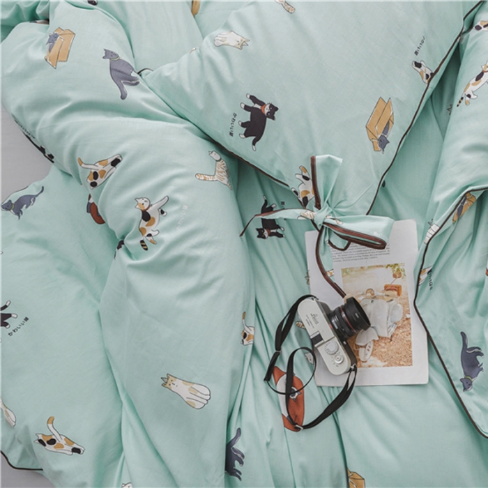 91家纺网 家纺一手货源 找家纺 棉眠 2019春夏新款全棉镶边蝴蝶结四件套 床单款 猫咪聚会