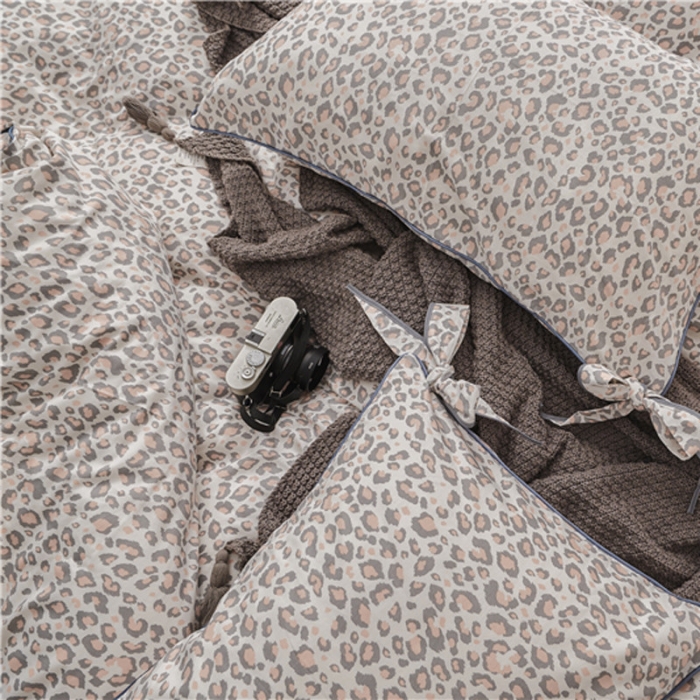 91家纺网 家纺一手货源 找家纺 棉眠 2019春夏新款全棉镶边蝴蝶结四件套 床单款 小野