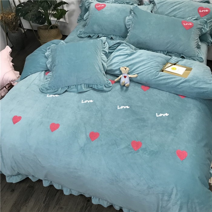 91家纺网 家纺一手货源 找家纺 （总）玛奇朵 2018新款高克重宝宝绒毛巾绣四件套