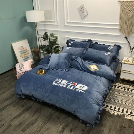 91家纺网 家纺一手货源 找家纺 （总）玛奇朵 2018新款高克重宝宝绒毛巾绣四件套