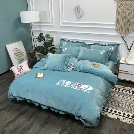 91家纺网 家纺一手货源 找家纺 （总）玛奇朵 2018新款高克重宝宝绒毛巾绣四件套