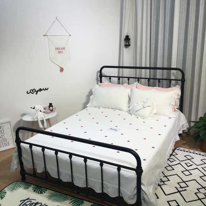 91家纺网 家纺一手货源 找家纺 漫调家纺 韩国床盖三件套草莓-白