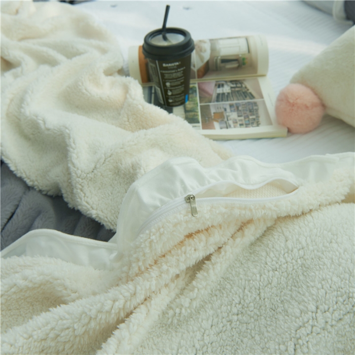 91家纺网 家纺一手货源 找家纺 漫调家纺 被套毯韩国兔兔绒高档毛皮保暖毯绅士灰
