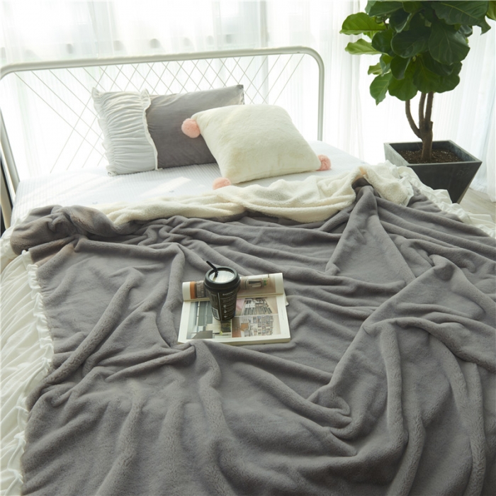 91家纺网 家纺一手货源 找家纺 漫调家纺 被套毯韩国兔兔绒高档毛皮保暖毯绅士灰