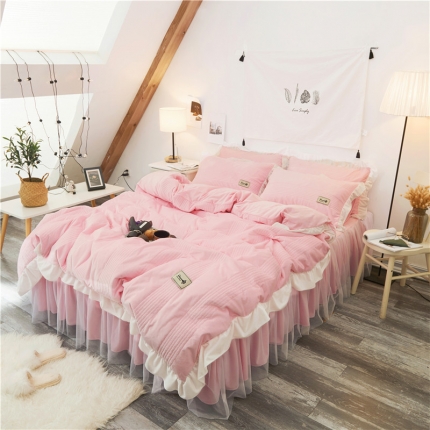 91家纺网 家纺一手货源 找家纺 漫调家纺 2018秋冬夹棉仙女款床裙四件套 蜜粉色