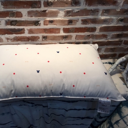 91家纺网 家纺一手货源 找家纺 剑桥枕业 2019新款米奇柔弹枕48*74