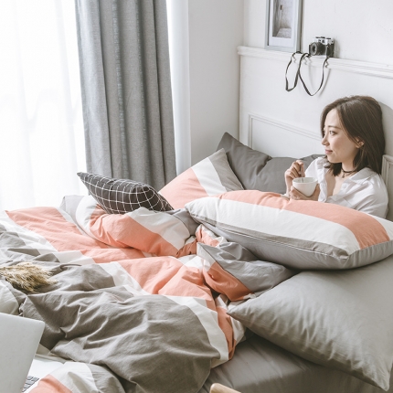 91家纺网 家纺一手货源 找家纺 (总)早春全棉色织水洗套件模特图