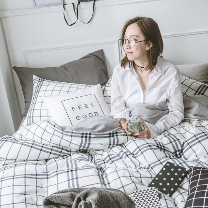 91家纺网 家纺一手货源 找家纺 (总)早春全棉色织水洗套件模特图