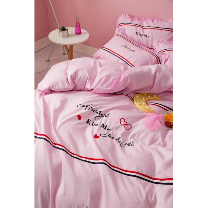 91家纺网 家纺一手货源 找家纺 2018欧冠家纺INS典藏版爆款四件套 床裙款 INS-粉