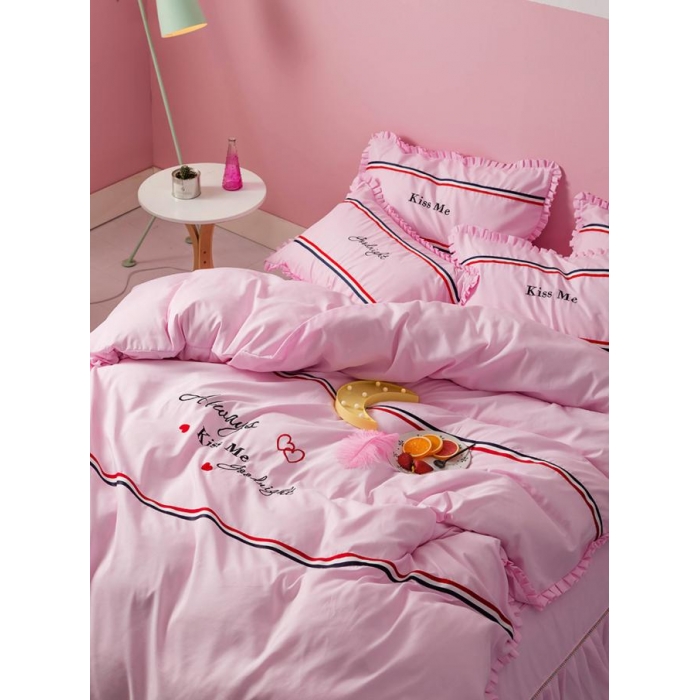 91家纺网 家纺一手货源 找家纺 2018欧冠家纺INS典藏版爆款四件套 床裙款 INS-粉