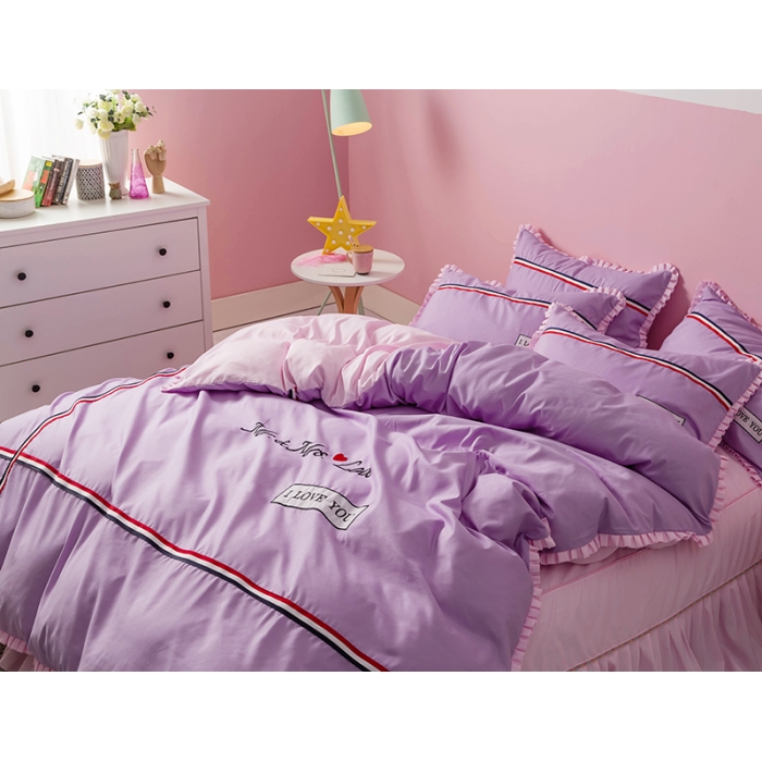 91家纺网 家纺一手货源 找家纺 2018欧冠家纺INS典藏版爆款四件套床裙款 love-紫粉