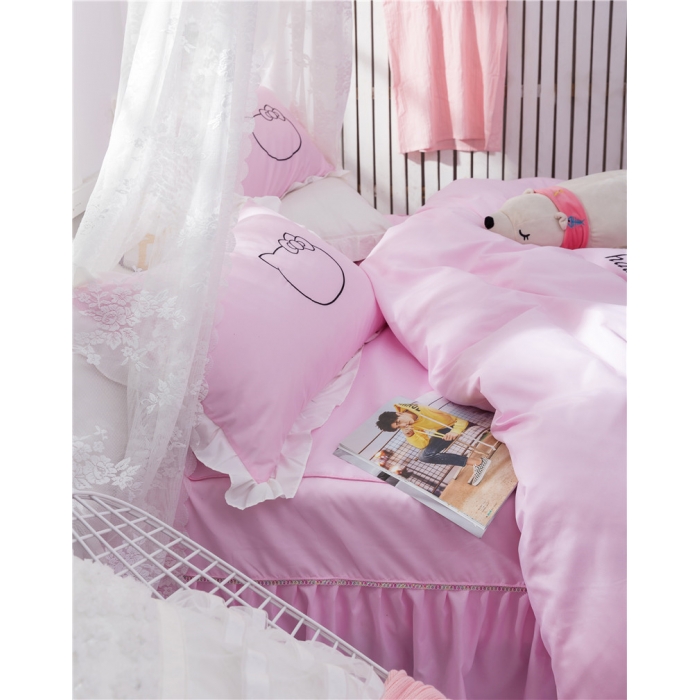 91家纺网 家纺一手货源 找家纺 欧冠家纺 水洗磨毛卡通床裙款四件套 美美猫全粉