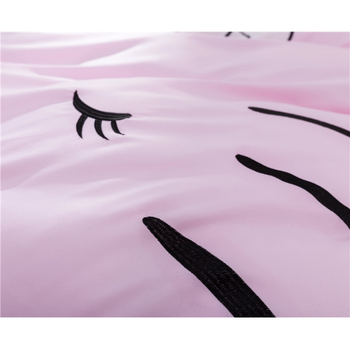 91家纺网 家纺一手货源 找家纺 欧冠家纺 水洗磨毛卡通床裙款四件套 美美猫全粉