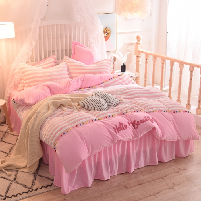 91家纺网 家纺一手货源 找家纺 欧冠家纺 2018新品阳光暖绒系列 粉