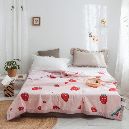 棉生活 2019新款全棉棉花夏被 大草莓