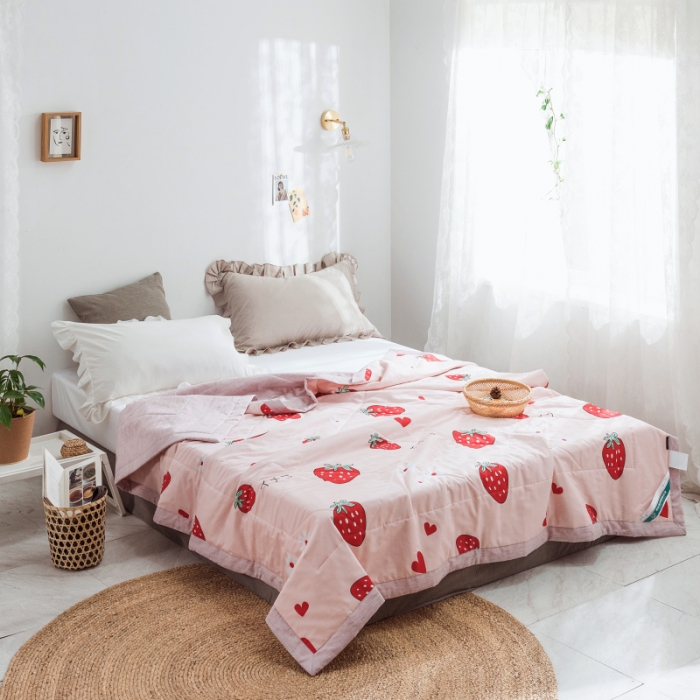 91家纺网 家纺一手货源 找家纺 棉生活 2019新款全棉棉花夏被 大草莓