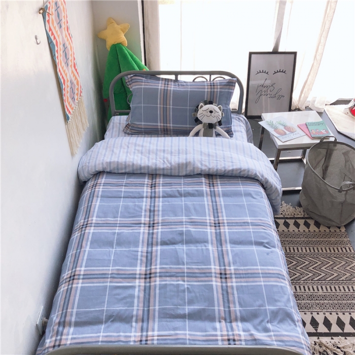 91家纺网 家纺一手货源 找家纺 棉生活 2019新款学生三件套 君雅华格灰