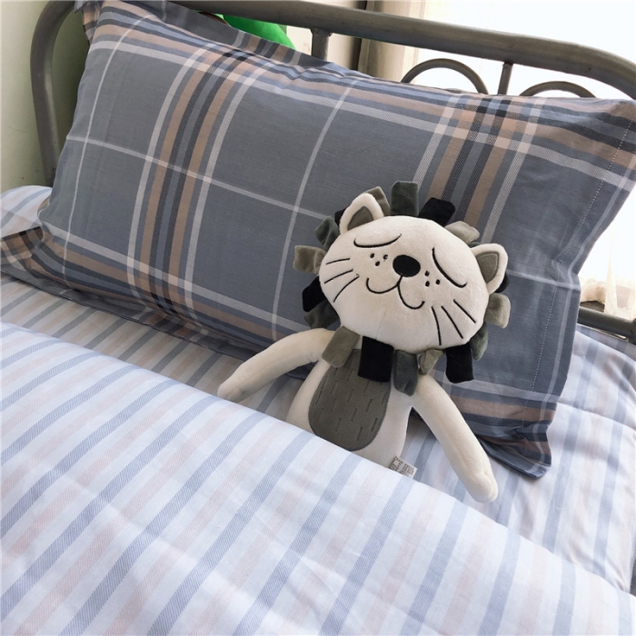 91家纺网 家纺一手货源 找家纺 棉生活 2019新款学生三件套 君雅华格灰