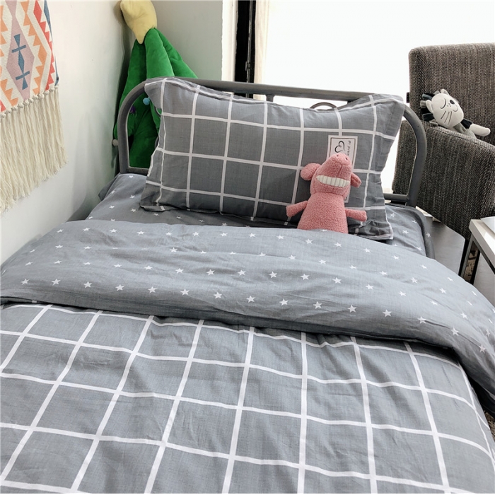 91家纺网 家纺一手货源 找家纺 棉生活 2019新款学生三件套 塞洛克灰