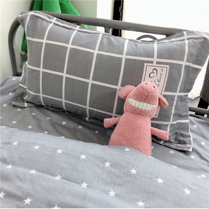 91家纺网 家纺一手货源 找家纺 棉生活 2019新款学生三件套 塞洛克灰