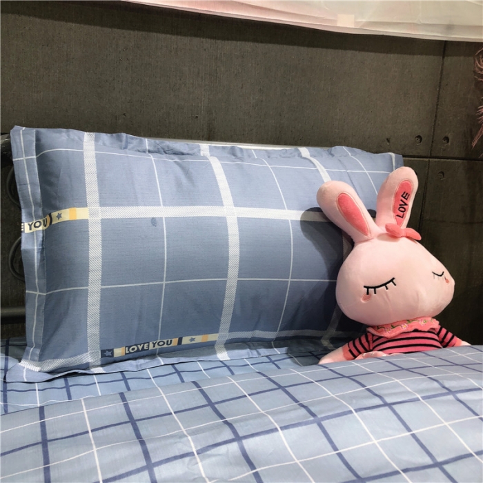 91家纺网 家纺一手货源 找家纺 棉生活 2019新款学生三件套 时间旅行蓝