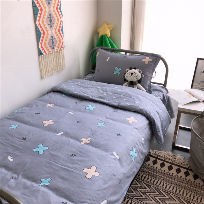 91家纺网 家纺一手货源 找家纺 棉生活 2019新款学生三件套 数学时代