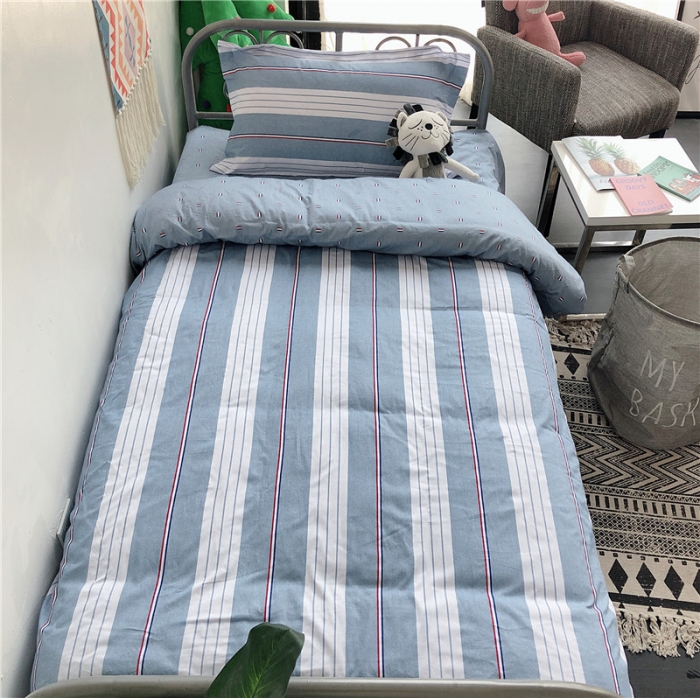 91家纺网 家纺一手货源 找家纺 棉生活 2019新款学生三件套 小黄鸭蓝