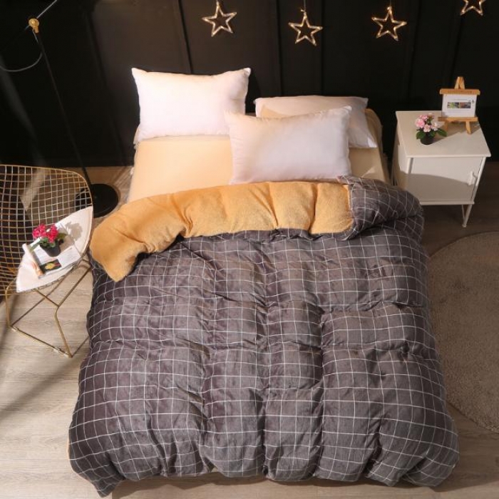91家纺网 家纺一手货源 找家纺 米莱家纺 2018可拆卸法莱绒羊羔绒冬被 小格-灰色