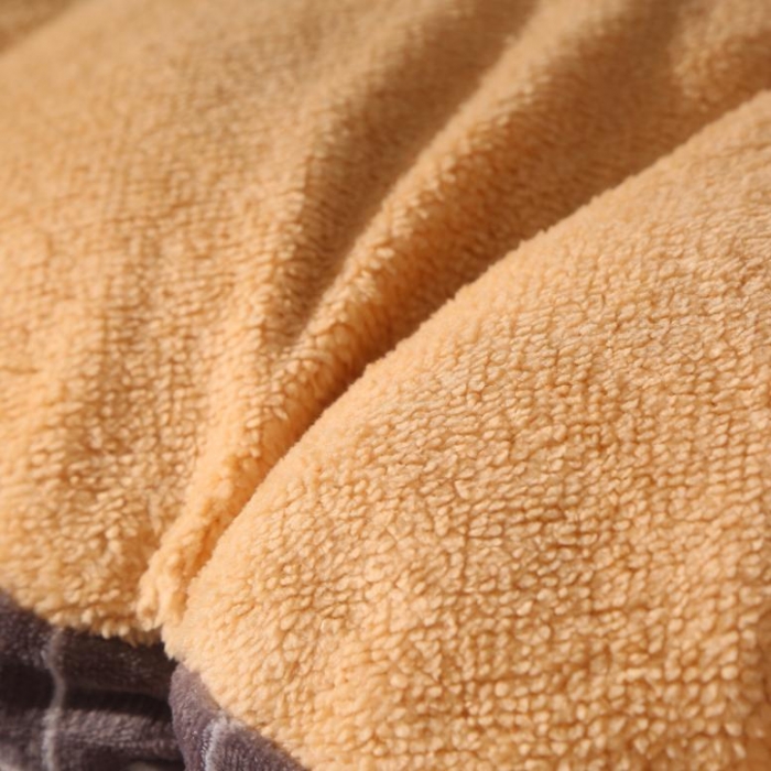 91家纺网 家纺一手货源 找家纺 米莱家纺 2018可拆卸法莱绒羊羔绒冬被 小格-灰色