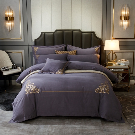 91家纺网 家纺一手货源 找家纺 鼎飞家纺 2019新款全棉磨毛绣花四件套 菲拉格-烟熏紫