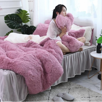 91家纺网 家纺一手货源 找家纺 恋佳居 水貂绒四件套 豆沙