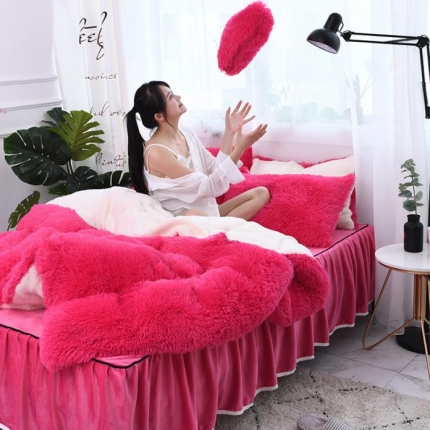 91家纺网 家纺一手货源 找家纺 恋佳居 水貂绒四件套 玫红