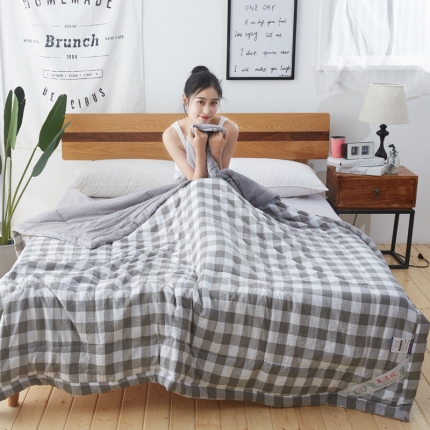 91家纺网 家纺一手货源 找家纺 佑泽家纺 新款无印良品水洗棉夏被 灰小格