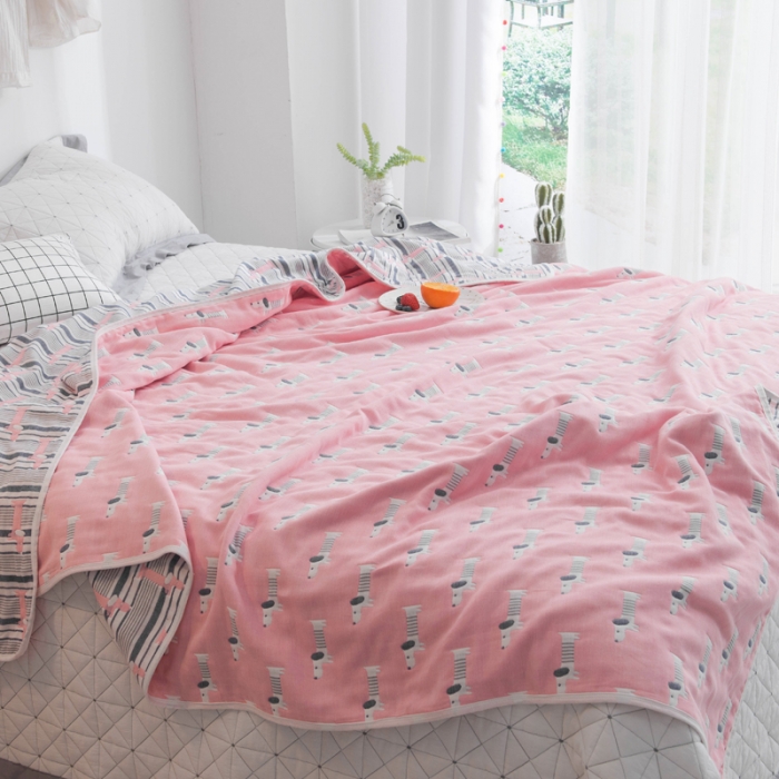 91家纺网 家纺一手货源 找家纺 朴尔家纺 夏季毛巾被纯棉毛毯被夏被毯子空调被宠物狗-粉