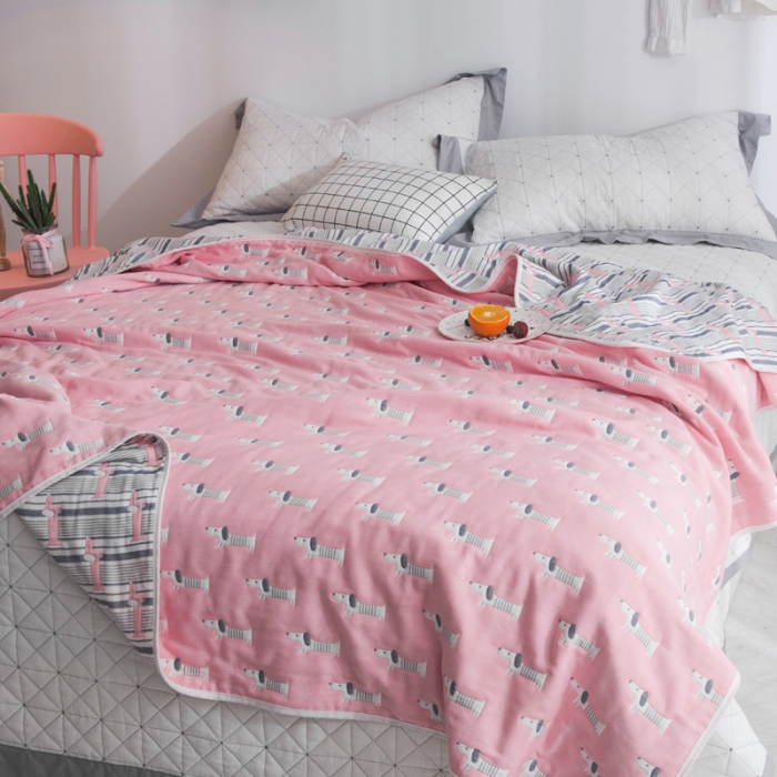 91家纺网 家纺一手货源 找家纺 朴尔家纺 夏季毛巾被纯棉毛毯被夏被毯子空调被宠物狗-粉