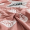 91家纺网 家纺一手货源 找家纺 朴尔 2019新款时尚六层纱布系列毛巾被 凉爽树叶---红