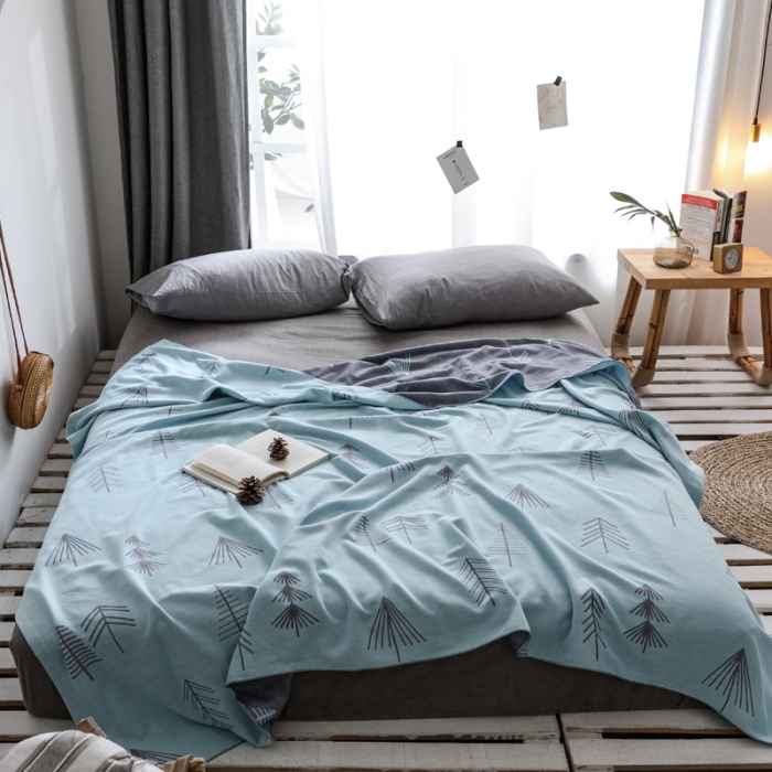 91家纺网 家纺一手货源 找家纺 朴尔家纺双层纱毛巾被全棉纱布夏被空调被毛毯提花盖毯 松柏绿