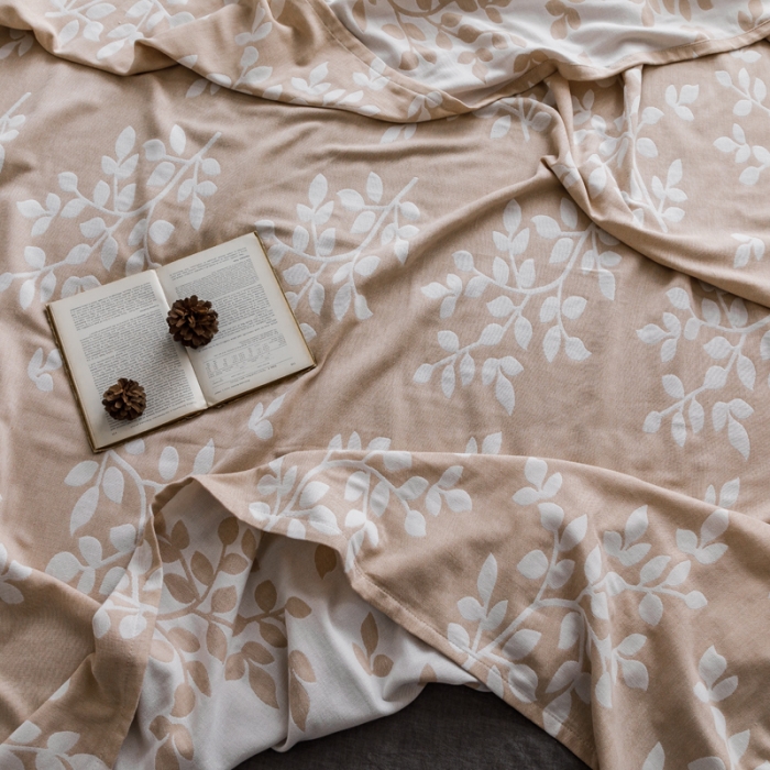 91家纺网 家纺一手货源 找家纺 朴尔家纺 2020年新款双层全棉纱布毛巾被 枝繁叶茂-驼