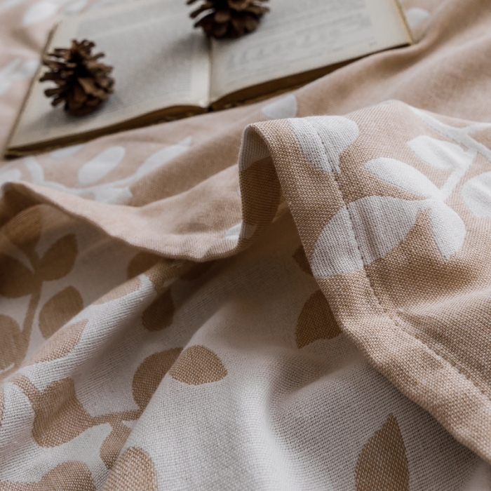 91家纺网 家纺一手货源 找家纺 朴尔家纺 2020年新款双层全棉纱布毛巾被 枝繁叶茂-驼