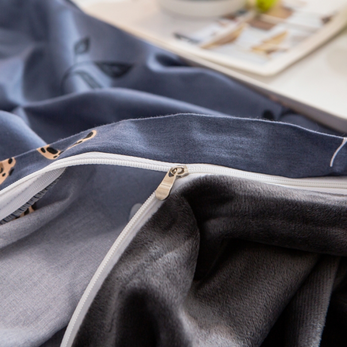 91家纺网 家纺一手货源 找家纺 金奇达 2019新款A棉B绒四件套 花香豹纹蓝