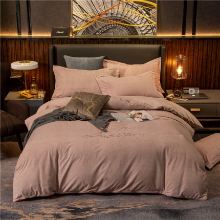 91家纺网 家纺一手货源 找家纺 (总）金奇达 2019新款拉舍尔棉绒绣花款四件套