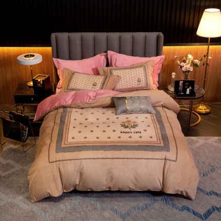 91家纺网 家纺一手货源 找家纺 （总）金奇达 2019大版数码花卉系列宝宝绒四件套