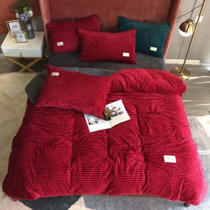 91家纺网 家纺一手货源 找家纺 （总）金奇达 2019新款魔法绒四件套实拍图