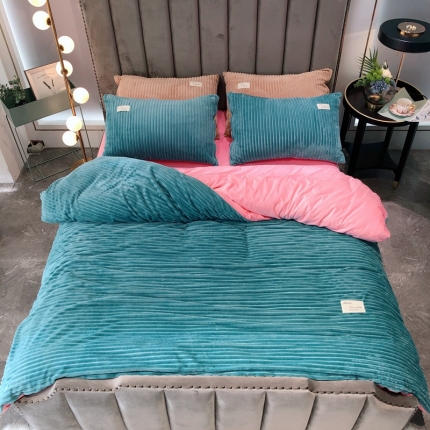 91家纺网 家纺一手货源 找家纺 （总）金奇达 2019新款魔法绒四件套实拍图